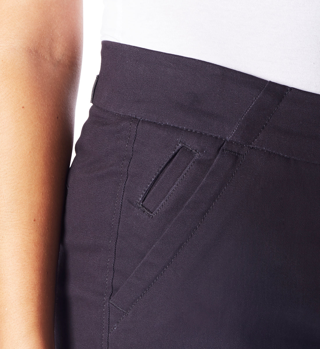 Gracie Mid Rise Bermuda Pull-On shorts