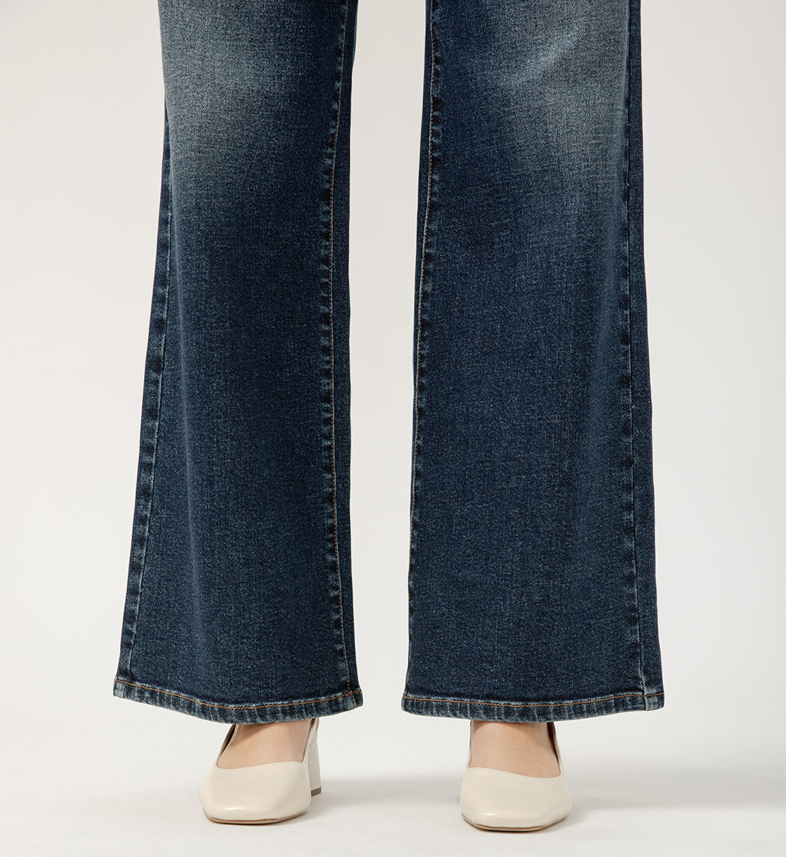 Willow Mid Rise Wide Leg Jeans