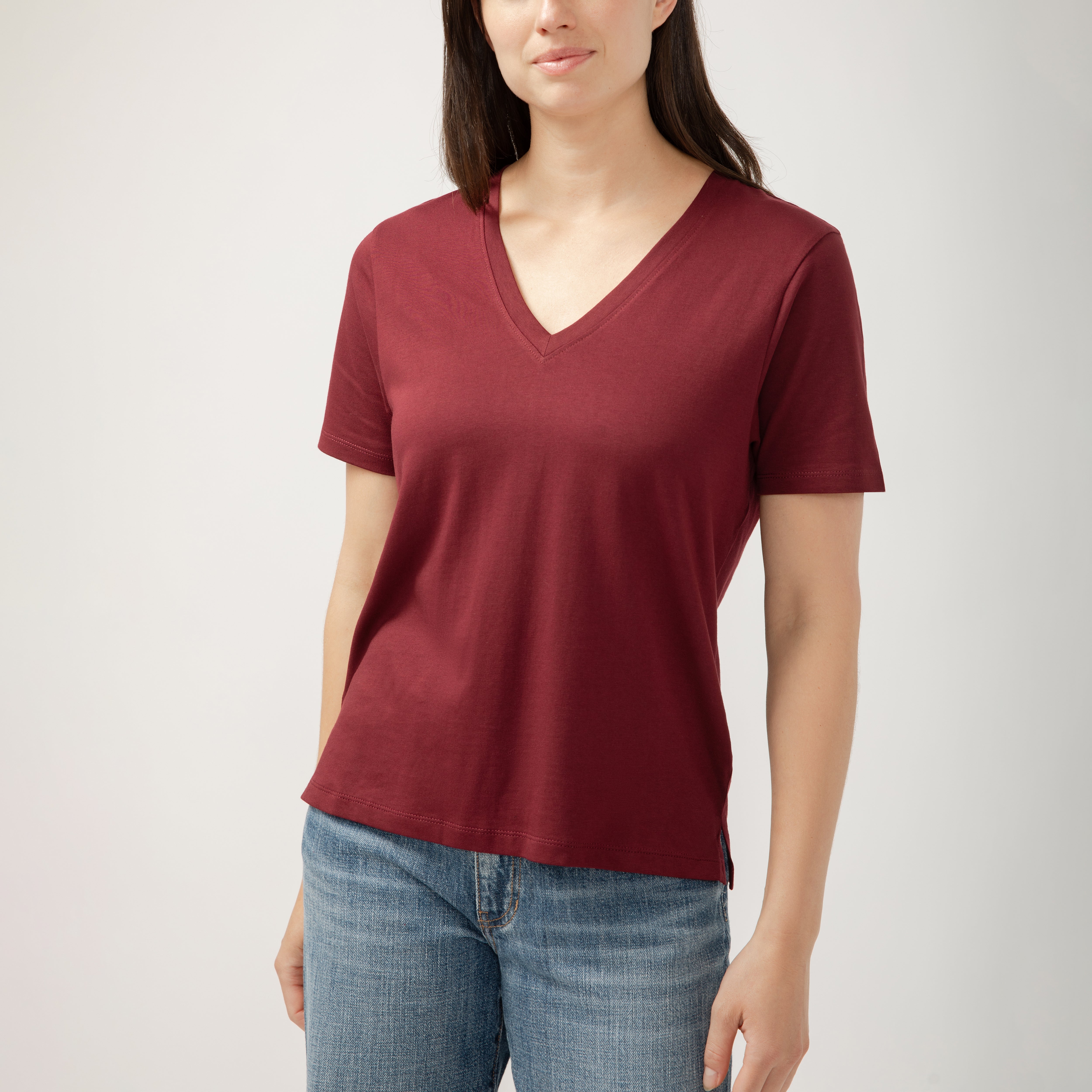 Drapey Luxe V-Neck Tee Windsor Wine