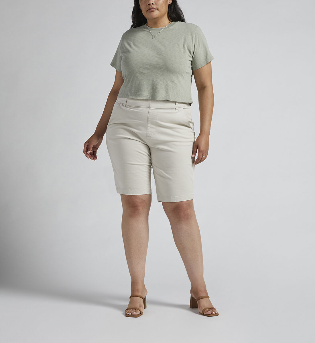 Maddie Mid Rise Bermuda Pull-On Short Plus Size,Stone Front