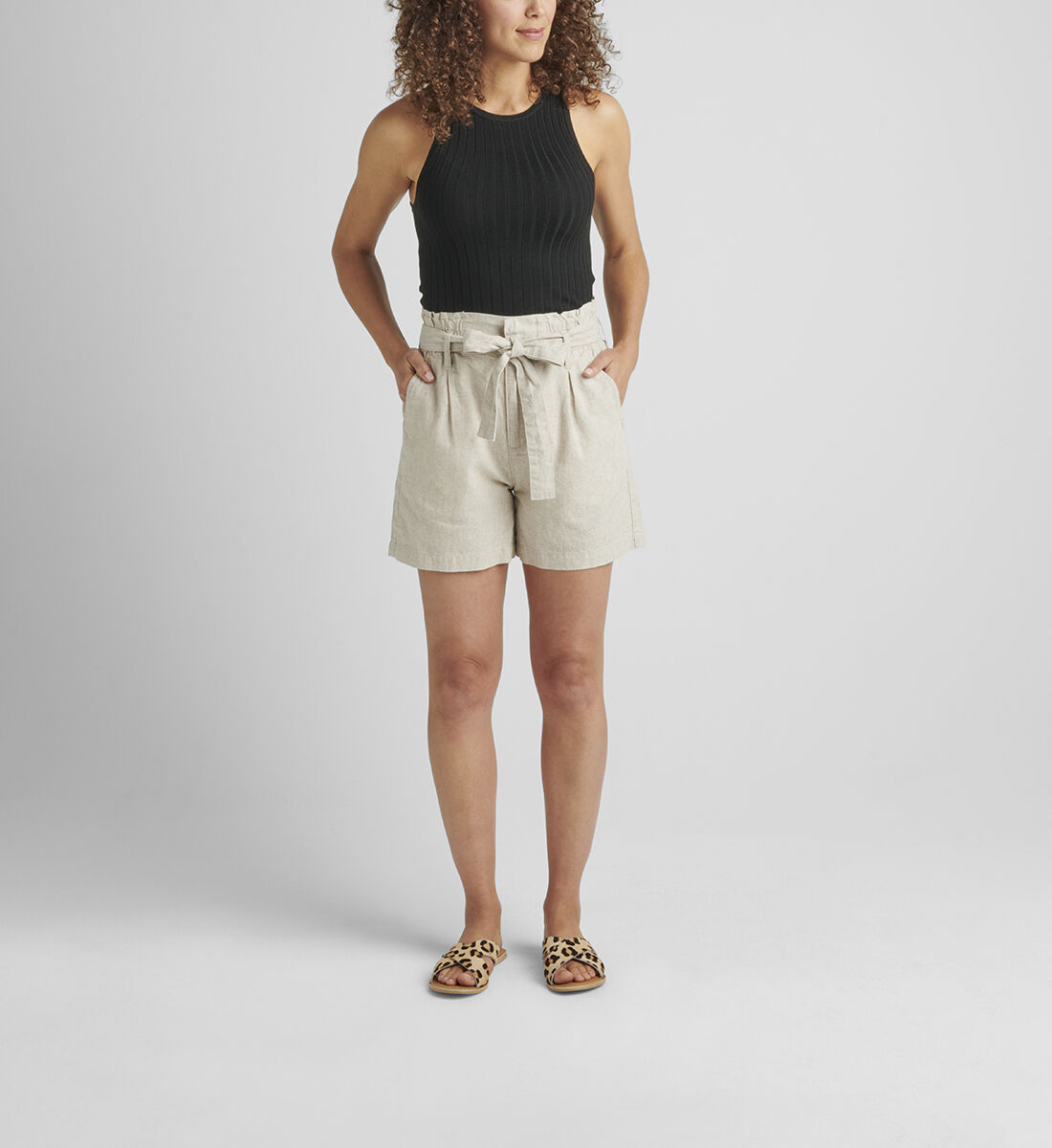 Belted Pleat High Rise Short Front