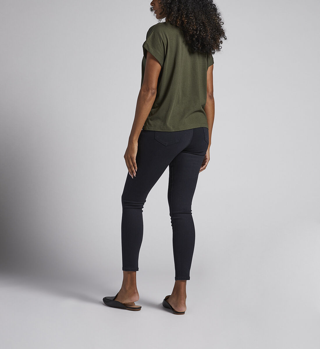 Drapey Luxe Tee,Olive Back