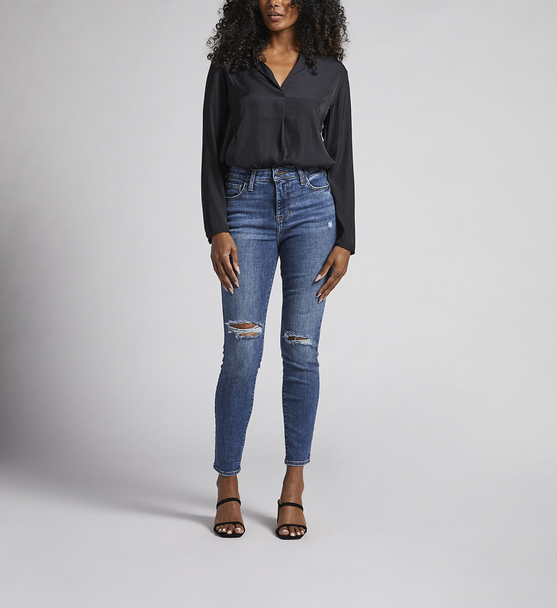 Viola High Rise Skinny Jeans Front