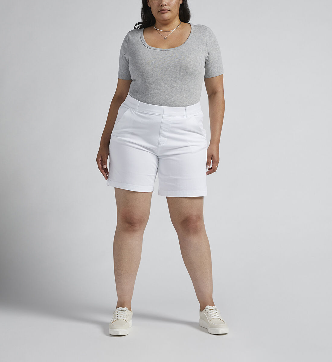Maddie Mid Rise 8-inch Pull-On Short Plus Size,White Front