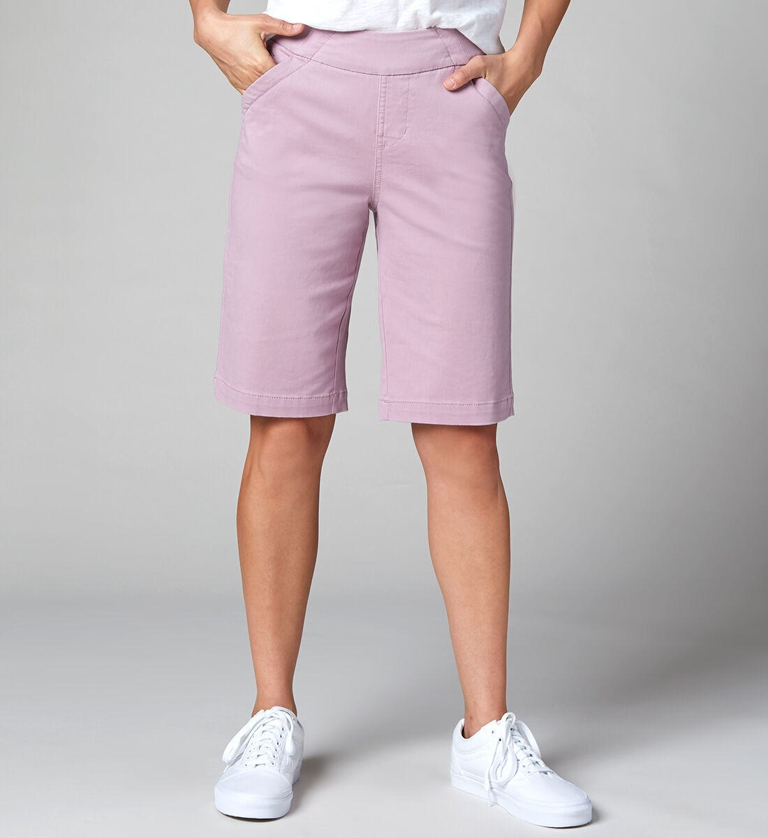Gracie Mid Rise Bermuda Pull-On Short,Soft Violet Front
